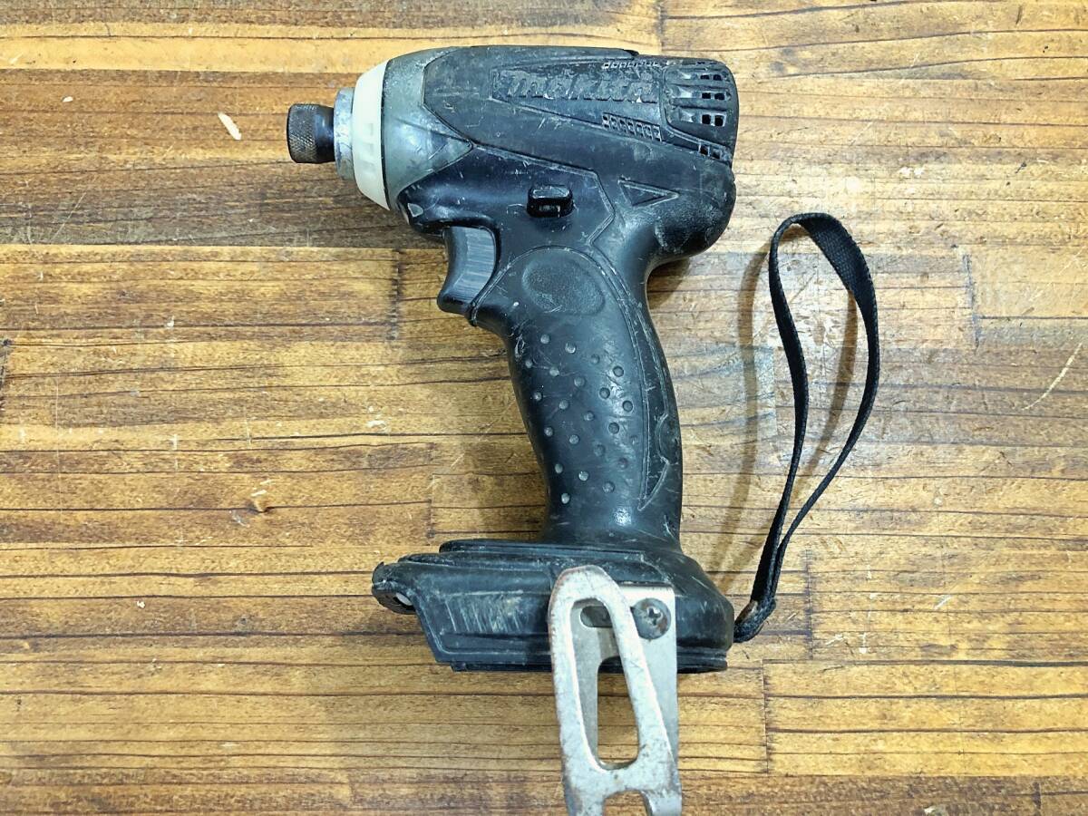 makita TD133D 充電式インパクトドライバ 14.4V 動作確認済 本体のみ 176223 管250705 CARR拍卖