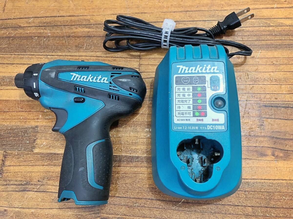 ※商品説明必読 完全不動品 ジャンク makita DF030D 充電式ドライバドリル 10.8V 594235 DC10WA 充電器 0228613 管250719 BRAR拍卖