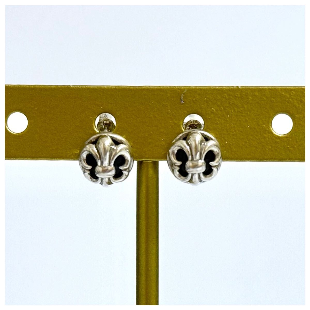 K14WG 14K 585 ホワイトゴールド ユリ 百合 オニキス ピアス 両耳拍卖