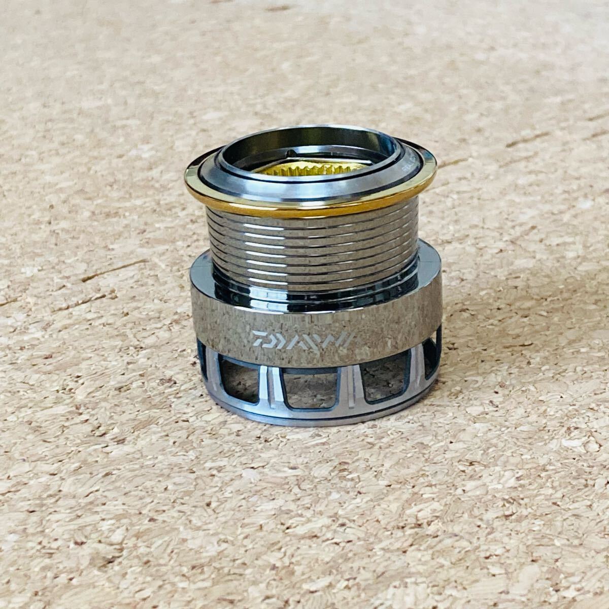 ダイワ 12イグジスト 1003 スプール 美品 EXIST スピニングリール拍卖