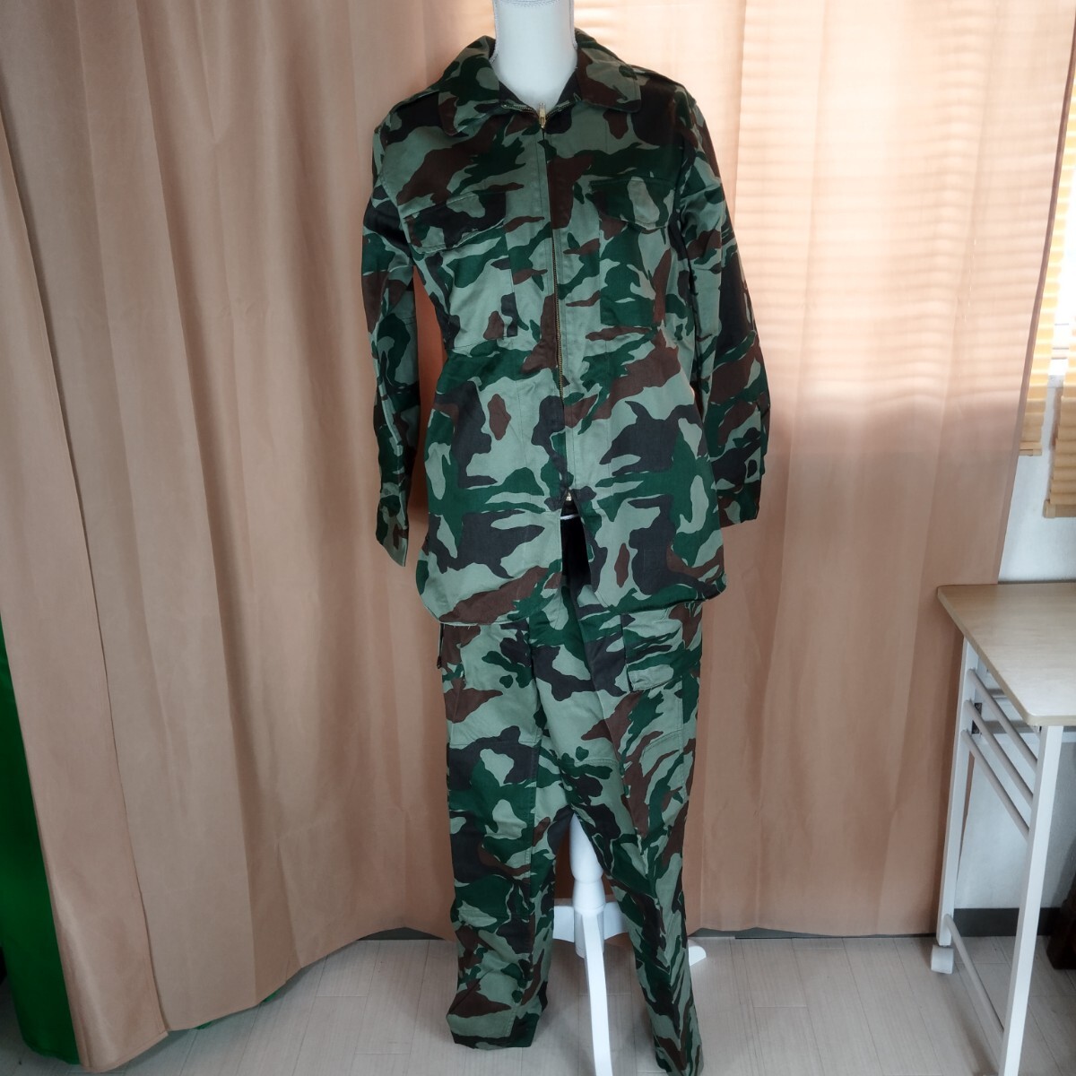 ⑤ 自衛隊 未使用 作業服 迷彩 2号 拍卖