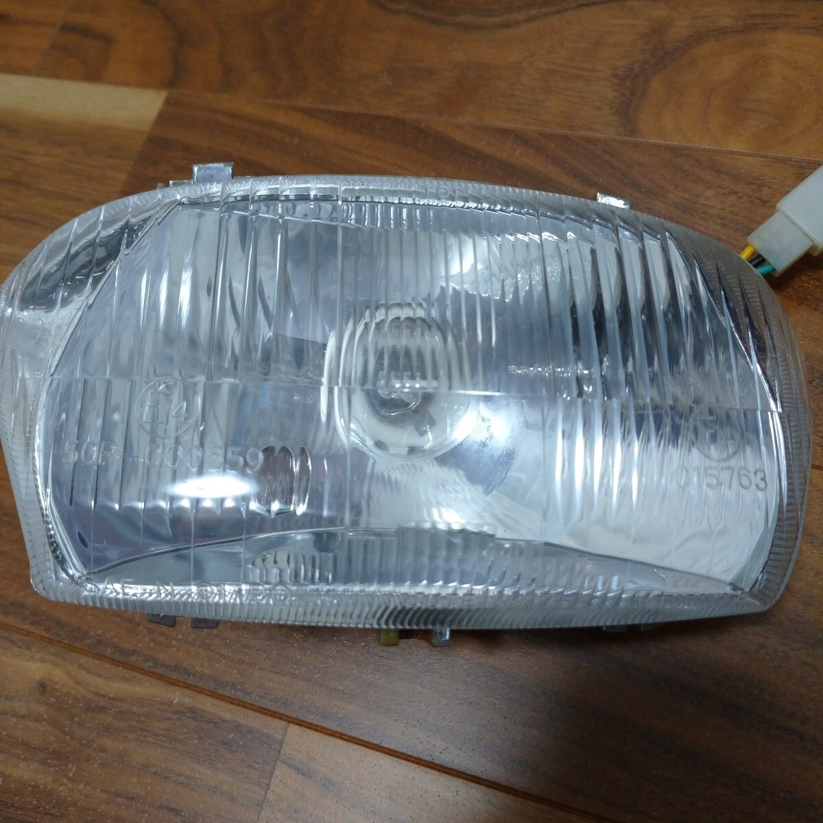 ★UNILLI★ATV50★4輪バギー★ユナリ★ヘッドライト★ヘッドランプ★中古★点灯確認済★修復あり★走行距離217.7km/h★拍卖