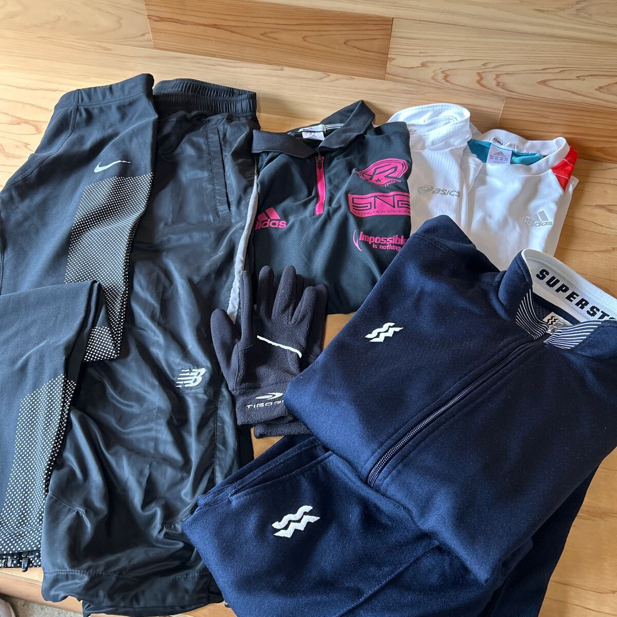ランニングウェア7点セット【送料込み】 ミズノ、アディダス、アシックス、ナイキ、ニューバランス拍卖