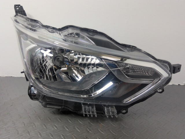 デイズ 5BA-B43W 右 ヘッドランプ ライト 26010-7MA0A拍卖