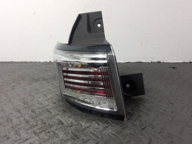 エルグランド TE52 左 テール ランプ ライト 26555-3GP0A拍卖