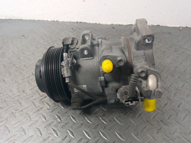 クラウン GRS182 エアコン コンプレッサー 88320-3A300拍卖