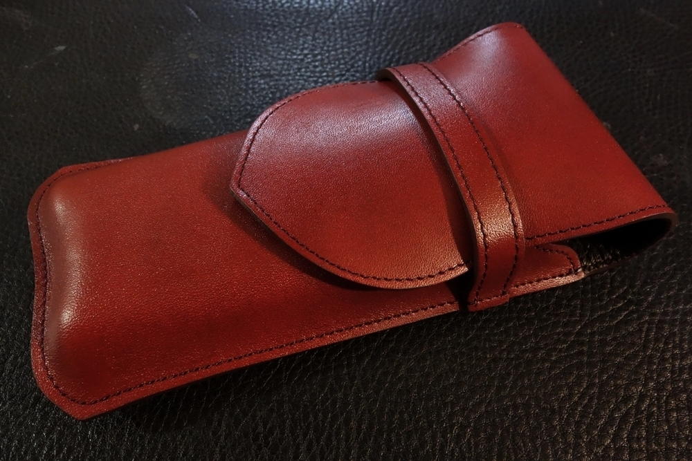 ◆フルレザーフラップド万年筆ケース◆高品質国産本牛革アニリンキップ 立体成型 VINTAGEボルドー 3本挿し 太軸対応 日本製 ペンケース拍卖