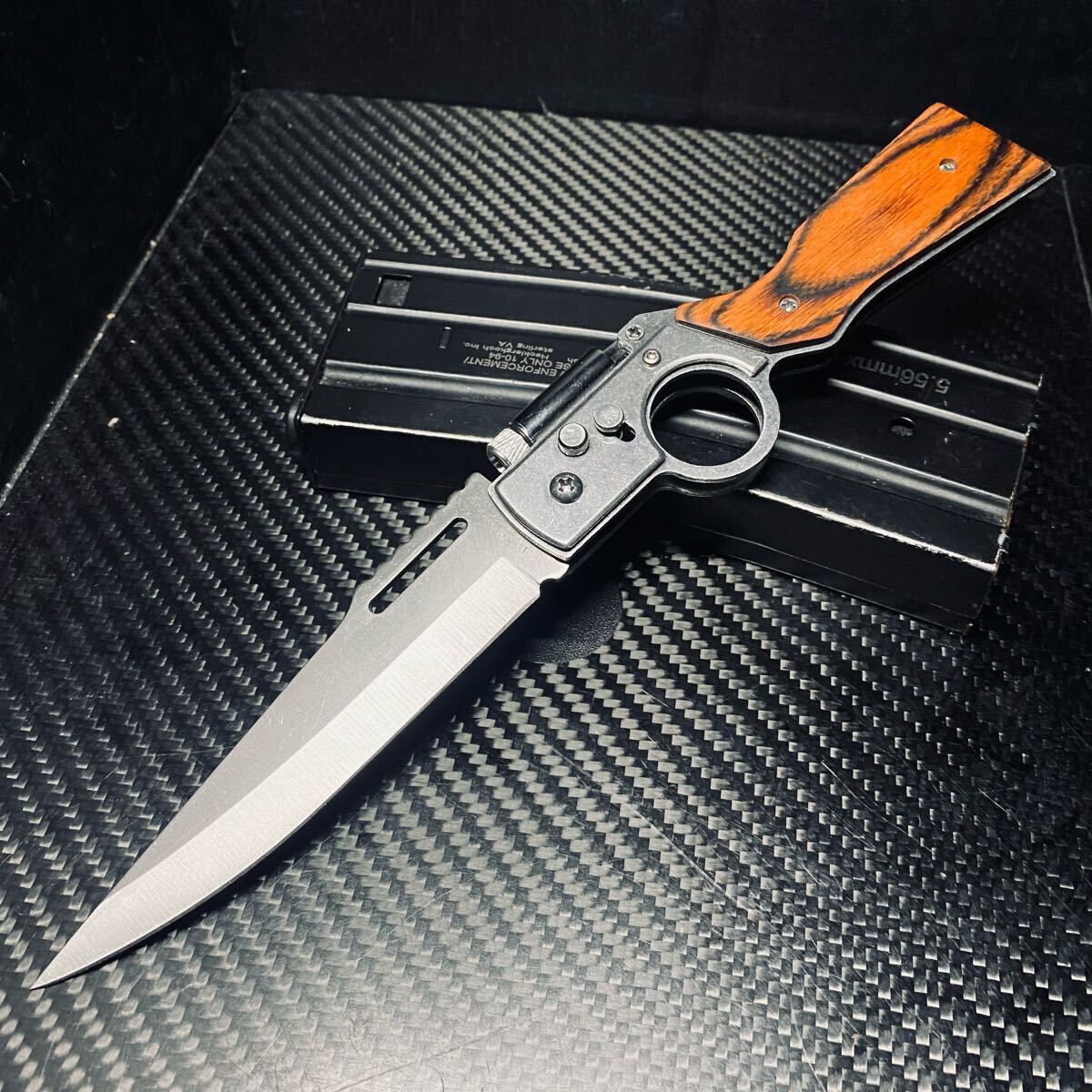 【日本在庫あり 翌日発送 】独特なデザイン 大型折りたたみナイフ アウトドアナイフ キャンプ 刃厚約3mm ハイキング フィッシング 128g拍卖