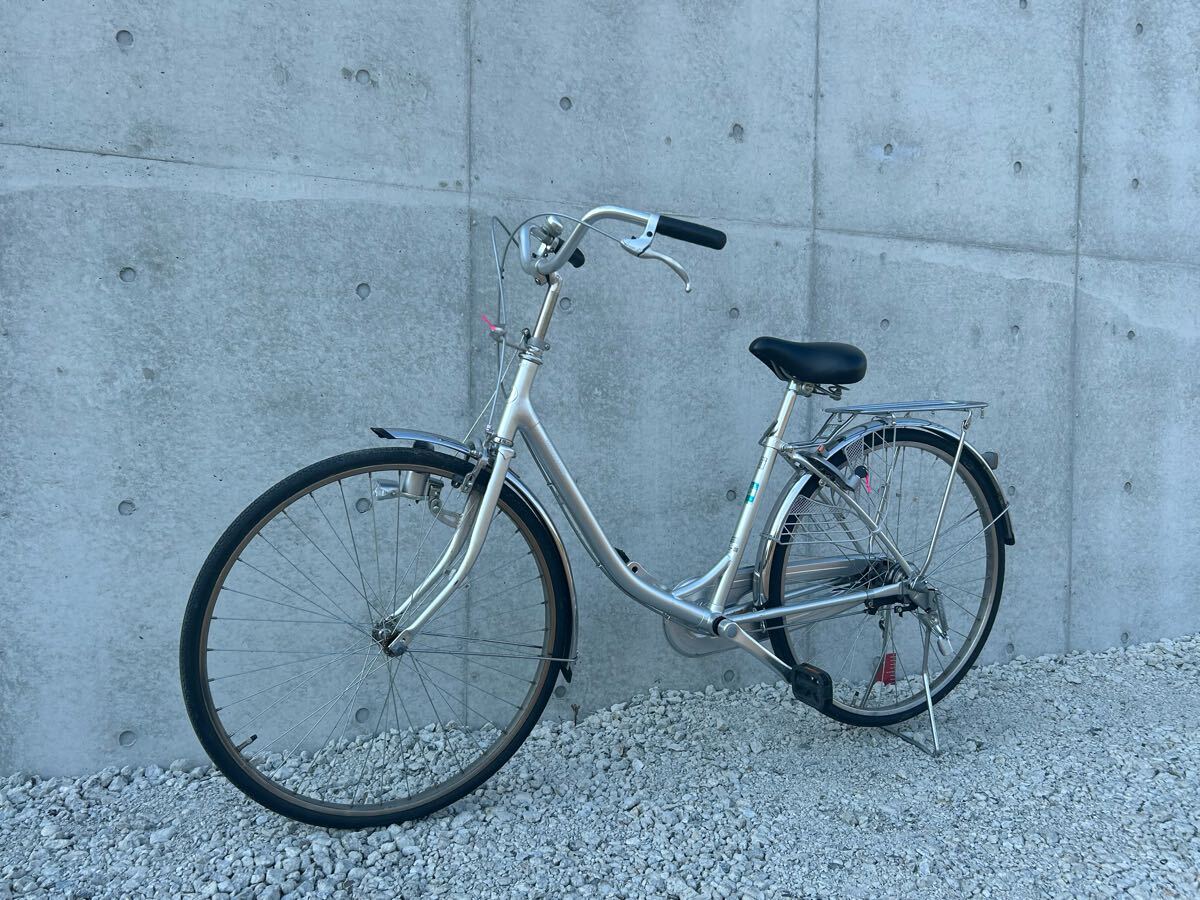 【R16号】愛知県 (運送手配有料) ブリヂストン エブリッジ E60U1 B2B 26インチ EB60U B8K 自転車 シルバー色系 学生 ママチャリ 現状拍卖