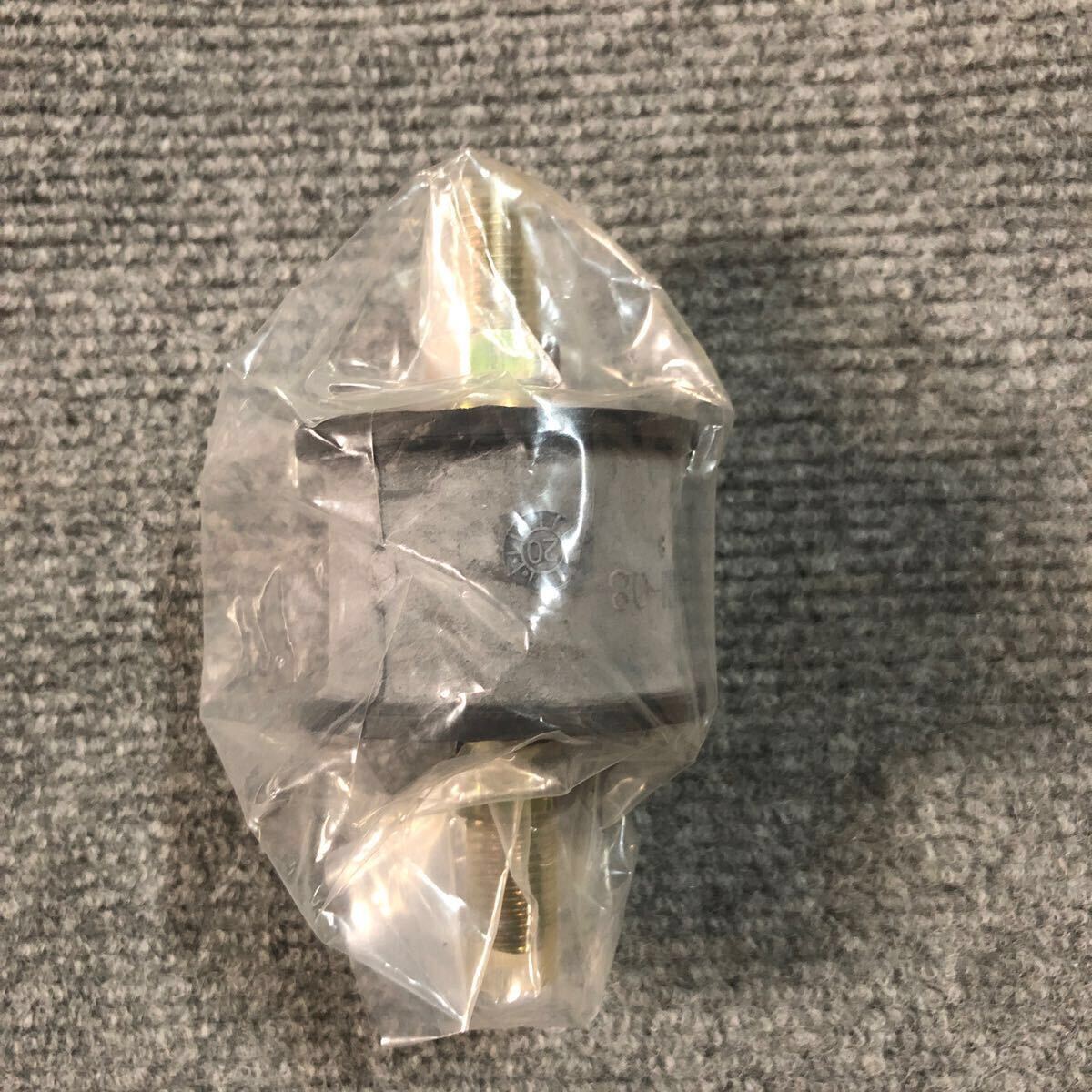 ジムニーJA11 トランスファー強化マウント汎用品 1個のみ 拍卖