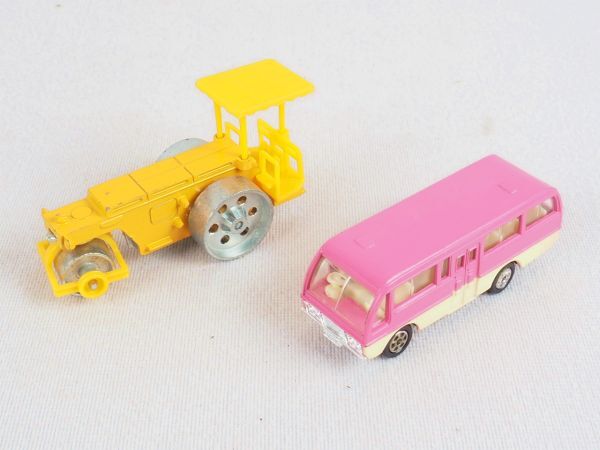 N5T250719Y TOMICA トミカ ミニカー 2点 No.46 マツダ ライトバス/No.61 ロードローラー 箱なし 現状品拍卖