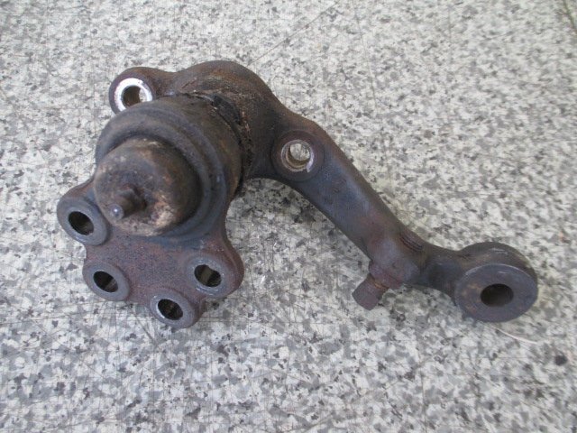 GB122、サニトラロング、中期、ステアリングナックル 左☆拍卖