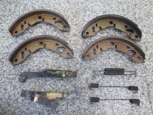 ローバーミニ、1300 インジェクション リアブレーキシュー拍卖