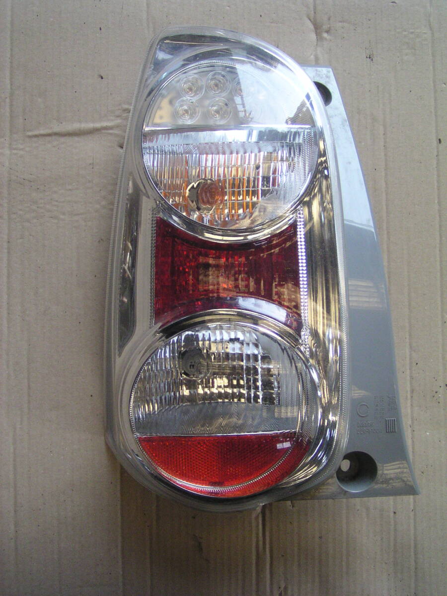 ☆ パッソ NGC30 KGC30 左 テールランプ拍卖