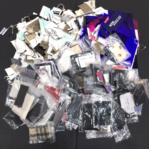 【付属品のみ】robe de chambre COMME des GARCONS 下げタグ 残布 ボタン 他 JUNYA WATANABE 等 大量 まとめ拍卖
