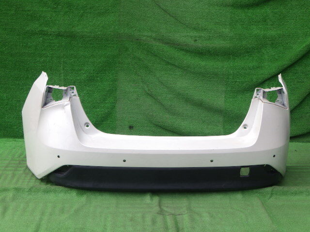 後期 ZVW51 ZVW55 プリウス 純正リアバンパー 50系 リヤバンパー 白 パール 52159-47290 下部付拍卖