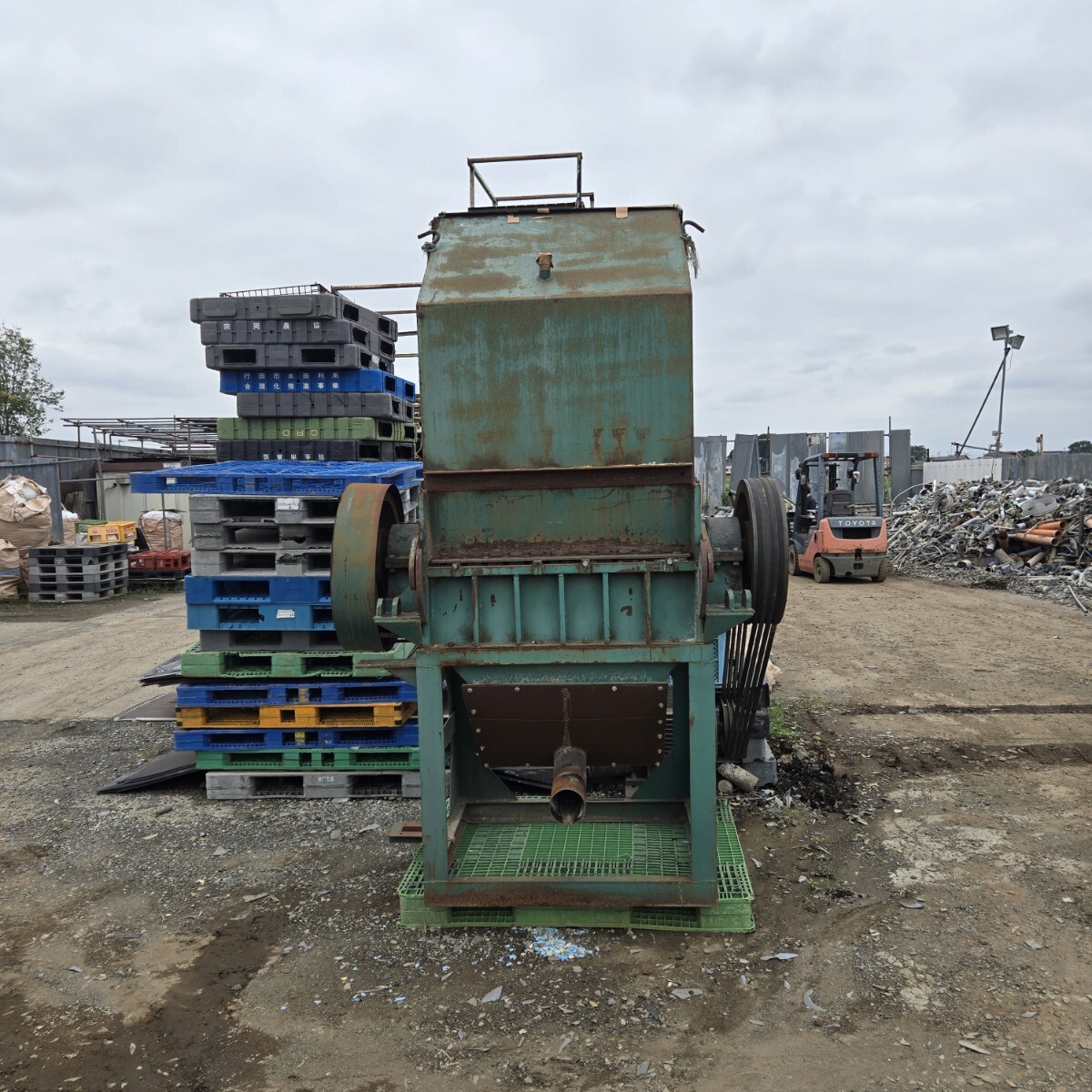 粉砕機(プラスチック)拍卖