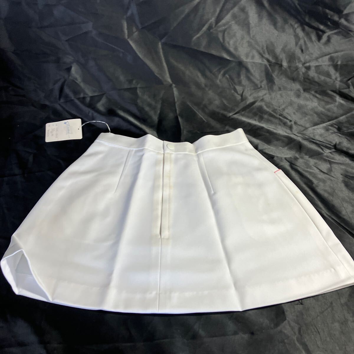 I94 MIZUNO 65RL-3565 スカート 63サイズ ホワイト 新品未使用品 経年劣化あり ◎刺繍ロゴ入り拍卖