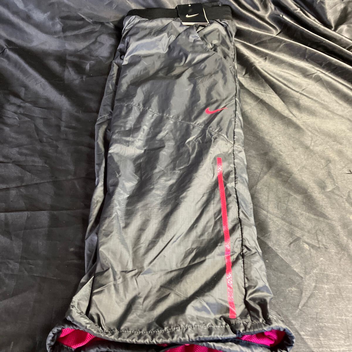 K41 NIKE 459360 ナイロンパンツ XLサイズ ブラック×蛍光ピンク 新品未使用品 スポーツ ランニング ◎ロゴ入り拍卖