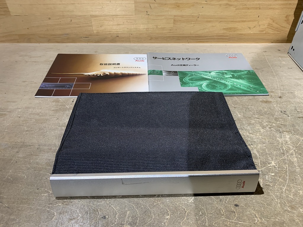 【2212138】アウディ 純正 取扱説明書 サービスネットワーク ケース拍卖