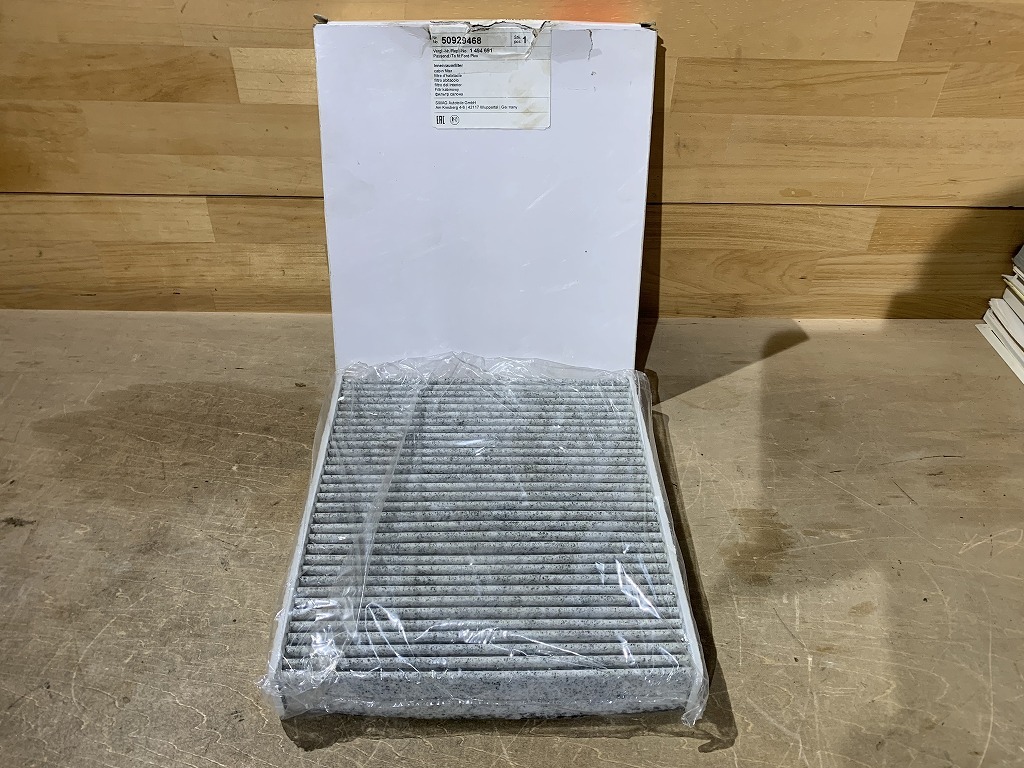 【2210050】新品 メーカー不明 エアコンフィルター 50929468 1494691 ボルボ拍卖
