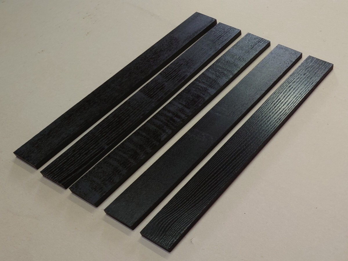 板 天然杢タモ無垢材 厚み約8mm (約cm)40x4.6 あっさりブラック仕上げ 5枚セット 木目はそれぞれ 違います。拍卖
