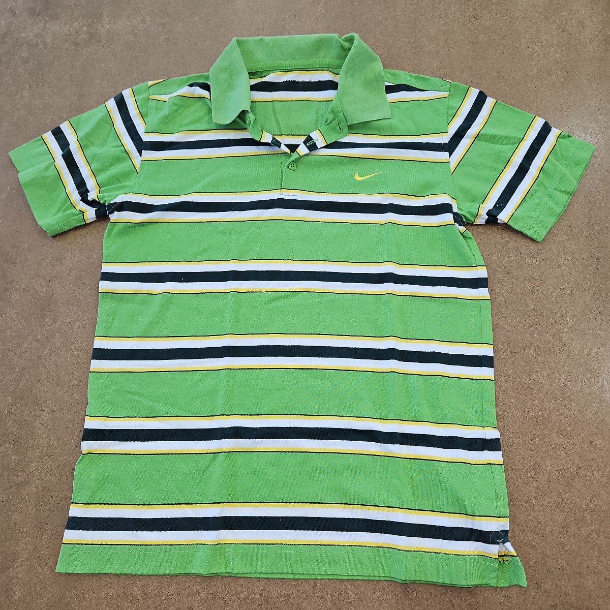 ナイキゴルフ ポロシャツ(黄緑×緑×白)Mサイズ拍卖