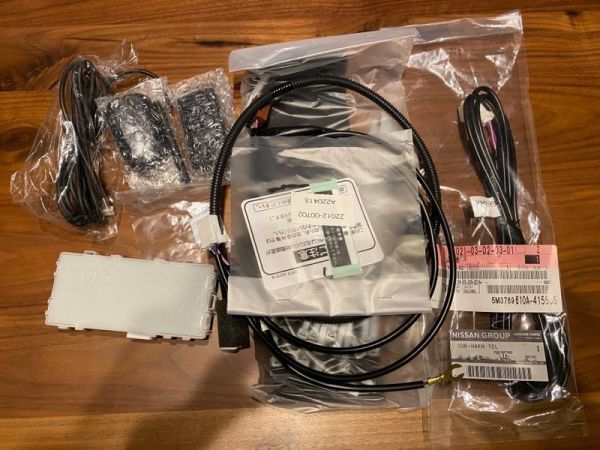 在庫希少!【未使用 日産 純正】セレナ ハイブリッド C27 リモコンエンジンスターター アンサーバックタイプ セット拍卖