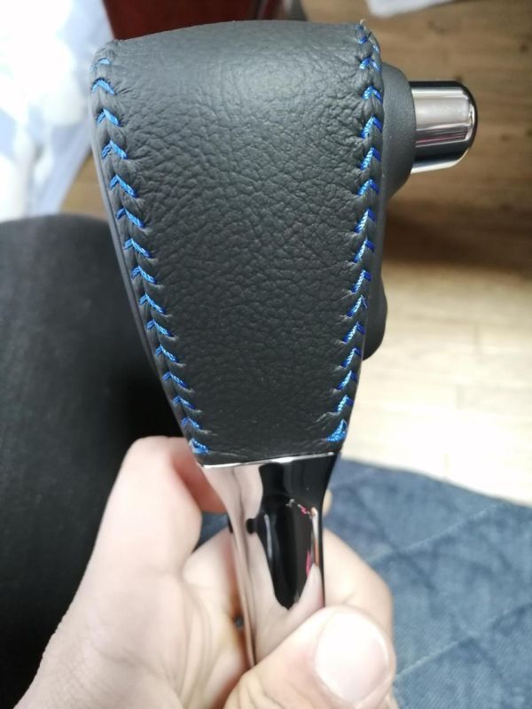 在庫希少!【未使用 日産 純正】セレナ ハイブリッド C27 本革巻 シフトノブ AUTECH ブルーステッチ拍卖