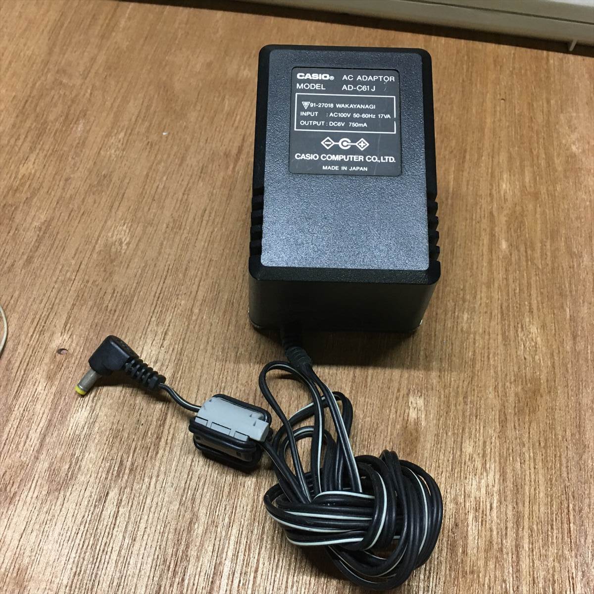 ACアダプタ トランス式 CASIO AD-C61J 6V 750mA センタープラス拍卖