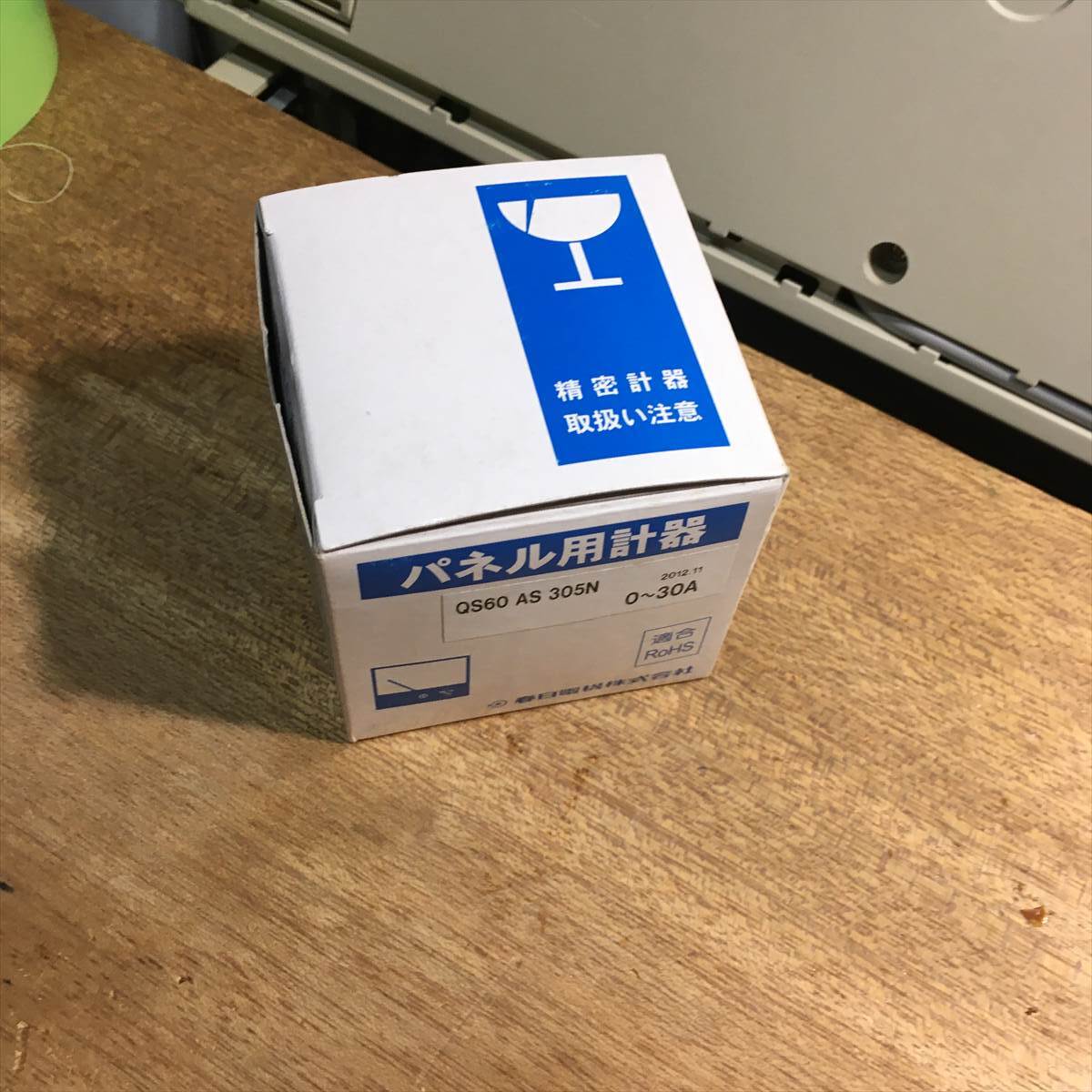 【未使用】アナログ電流計 パネルメーター AC30A CT30/5 58m角 QS 60AS 305N 春日電機株式会社製拍卖