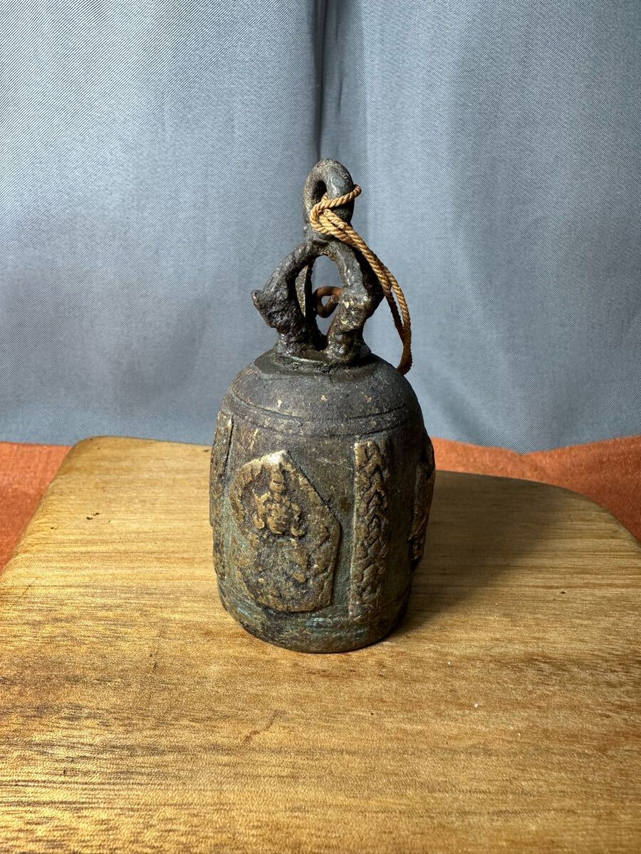 骨董品 銅製銅 宗教 銅製ミニベル ベル 鐘 鈴金剛鈴 儀式 祈祷 瞑想 浄化 魔除拍卖