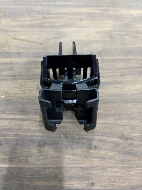 MIML★アウディA4アバント★車用ドリンクホルダー/スマホホルダー/エアコン取付★Audi/セダン/部品取り車拍卖
