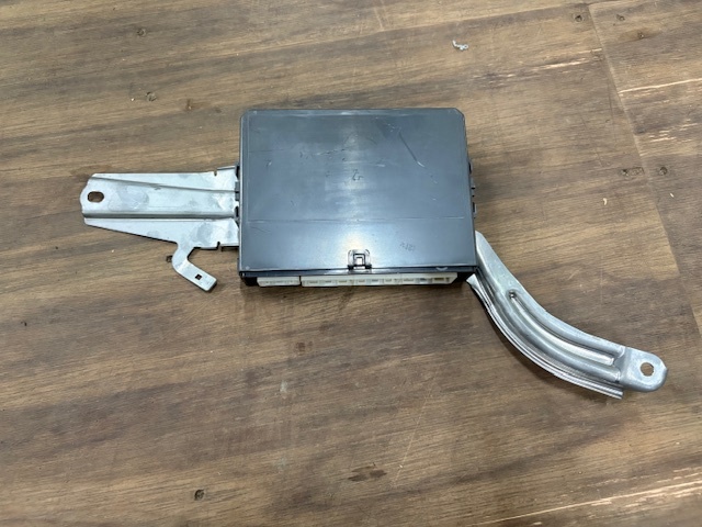 MIMM★H19 レクサスLS600hハイブリッド★純正 ドアコンピューター 89223-50280★UVF45/レクサス/LEXUS/部品取り車拍卖