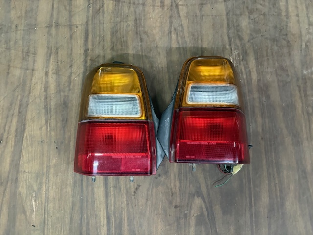 MIMH★スズキ アルトワークス★純正 テールライト/テールランプ★SUZUKI/部品取り車拍卖