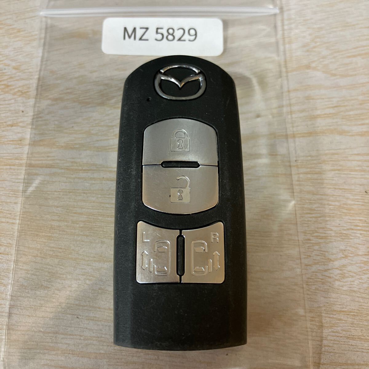 MZ5829 マツダ AC5Z22 純正 キーレス スマートキー プレマシー MPV ビアンテ CWEFW LY3P CCEFW 両側電動スライドドア 4ボタン拍卖