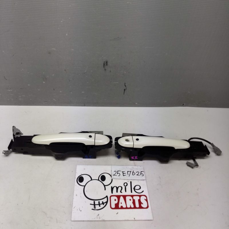 NK13/K13 マーチ 純正 左右フロントアウターハンドル 1D1-9-4/25E7625*同梱不可拍卖
