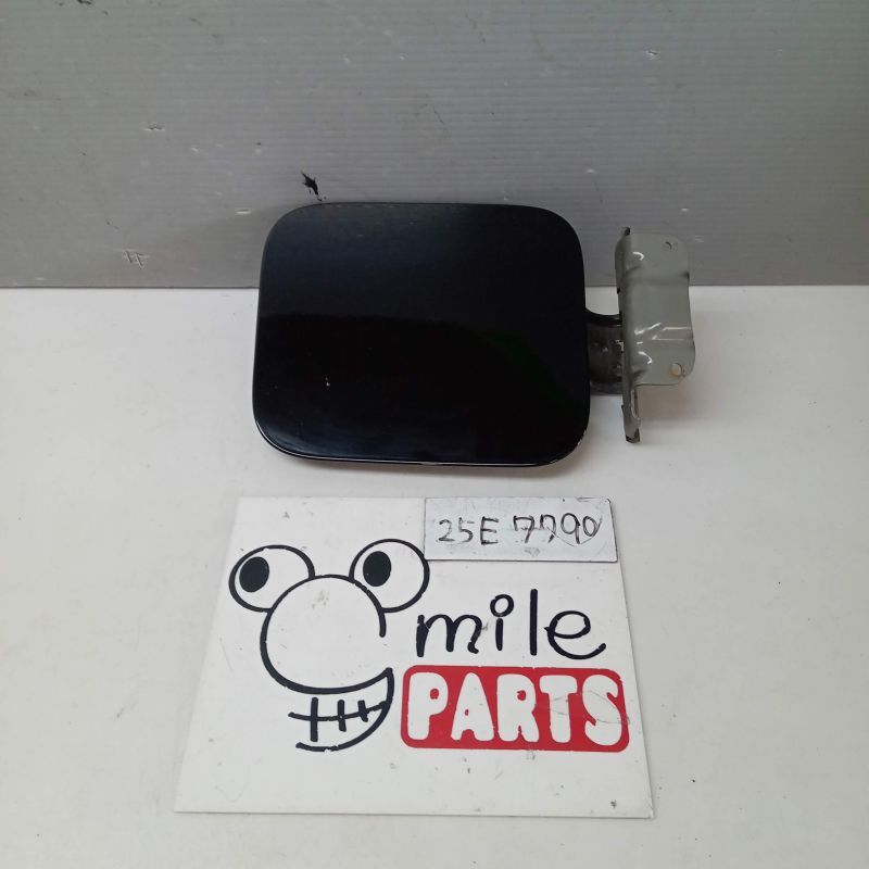 KNY51/KY51 フーガ 純正 フューエルリッド 2Z2-9-6/25E7790*同梱不可拍卖