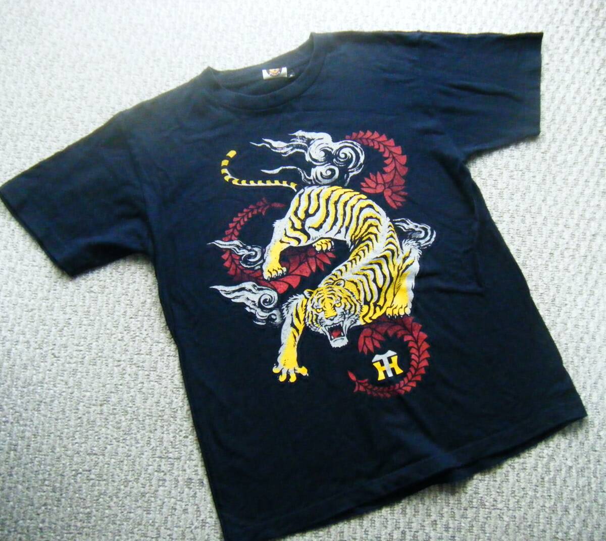 ☆阪神タイガース HANSHIN Tigers 半袖Tシャツ 丸首 Mサイズ 拍卖