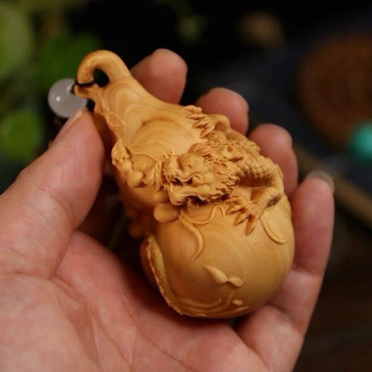 送料無料 仏教美術 崖柏木 木彫 根付 龍 辰 瓢箪 ナチュラル/天然木製/手作り/ハンドメイド/細工彫刻/ストラップ/プレゼント/拍卖