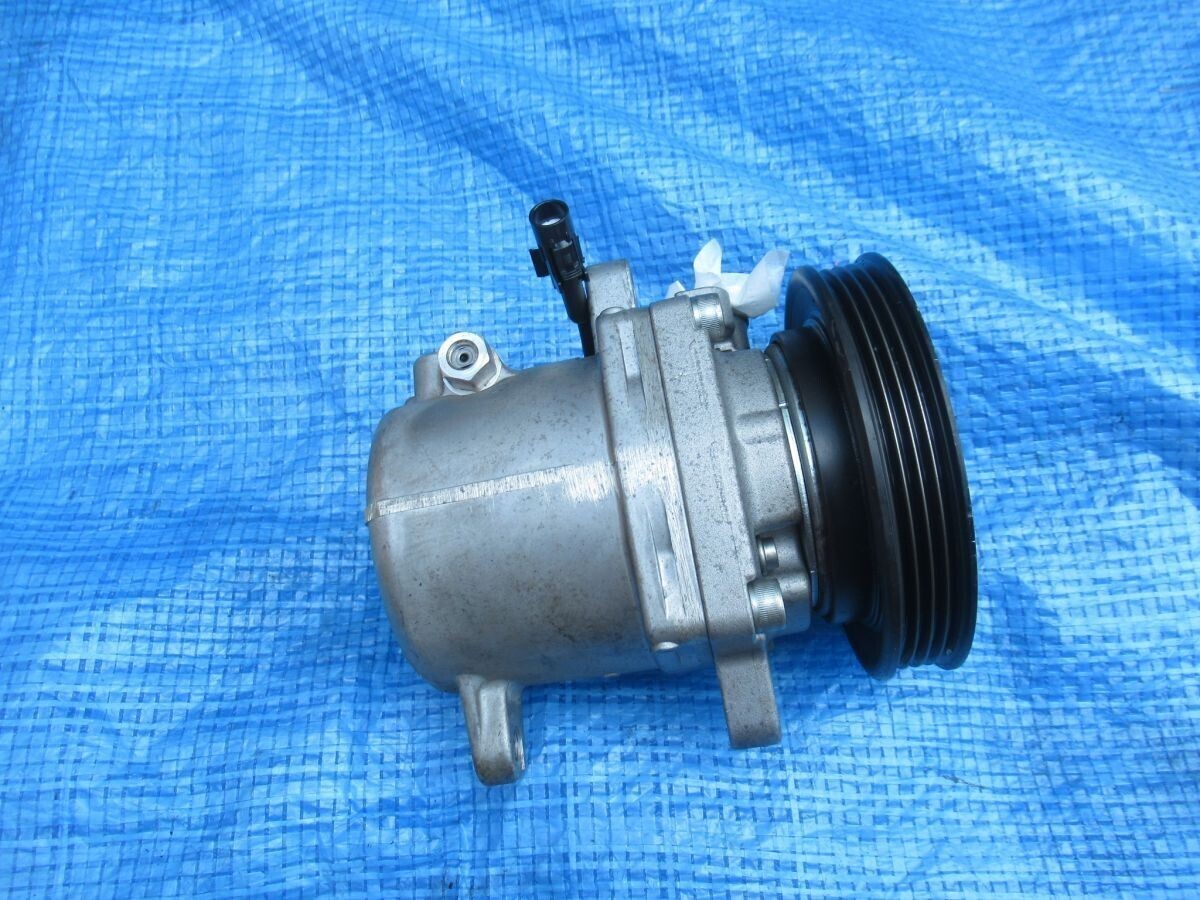 東 651 キャリィ EBD-DA16T エアコン コンプレッサー 95200-58J61拍卖