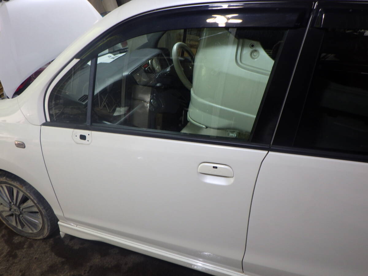 関00080 即決! JC1 ライフ NH624P パール 左フロントドア 助手席ドア 現車 部品取り車拍卖