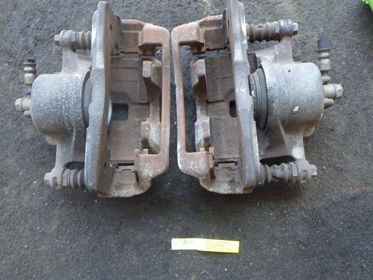 杉B8 即決! GB3 フリード ブレーキキャリパー拍卖