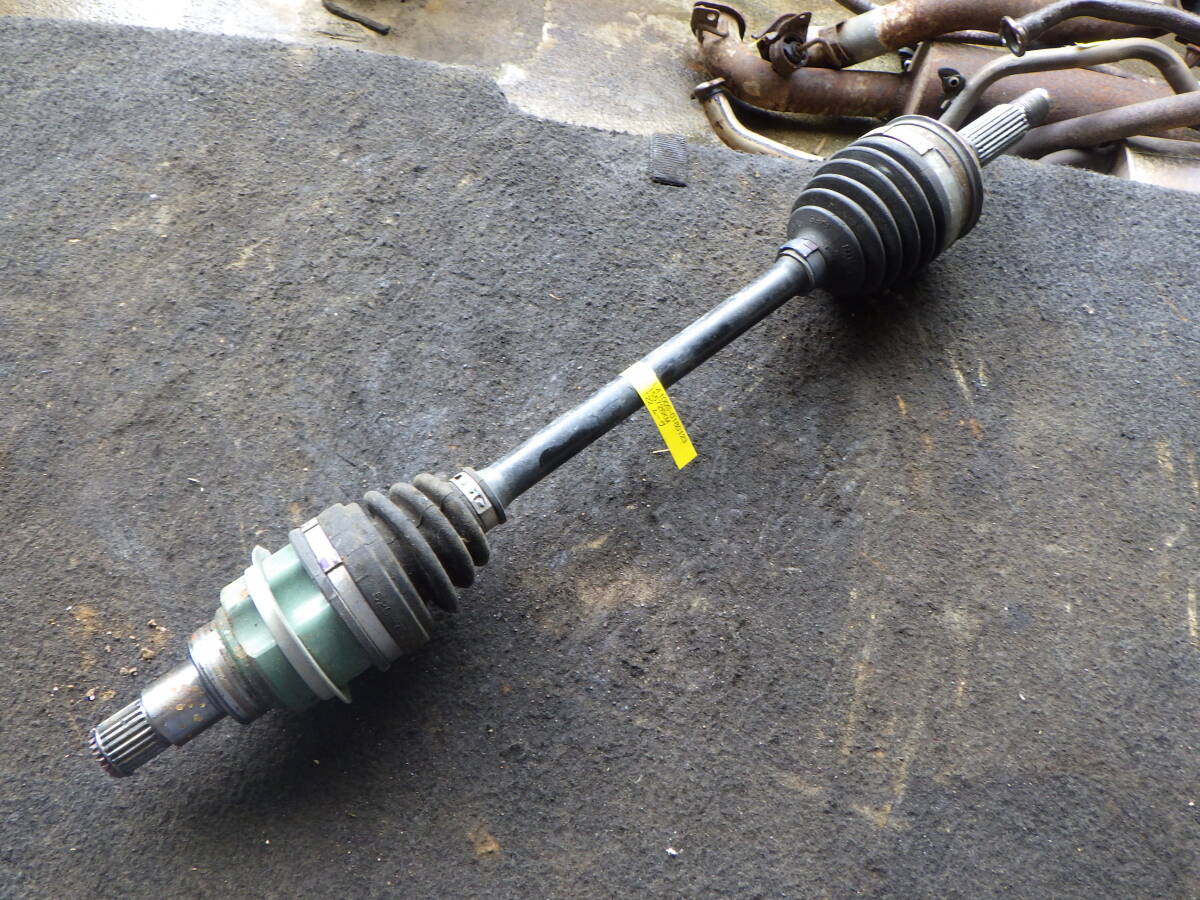 杉B2 即決! LA100S ムーヴ 左 ドライブシャフト拍卖