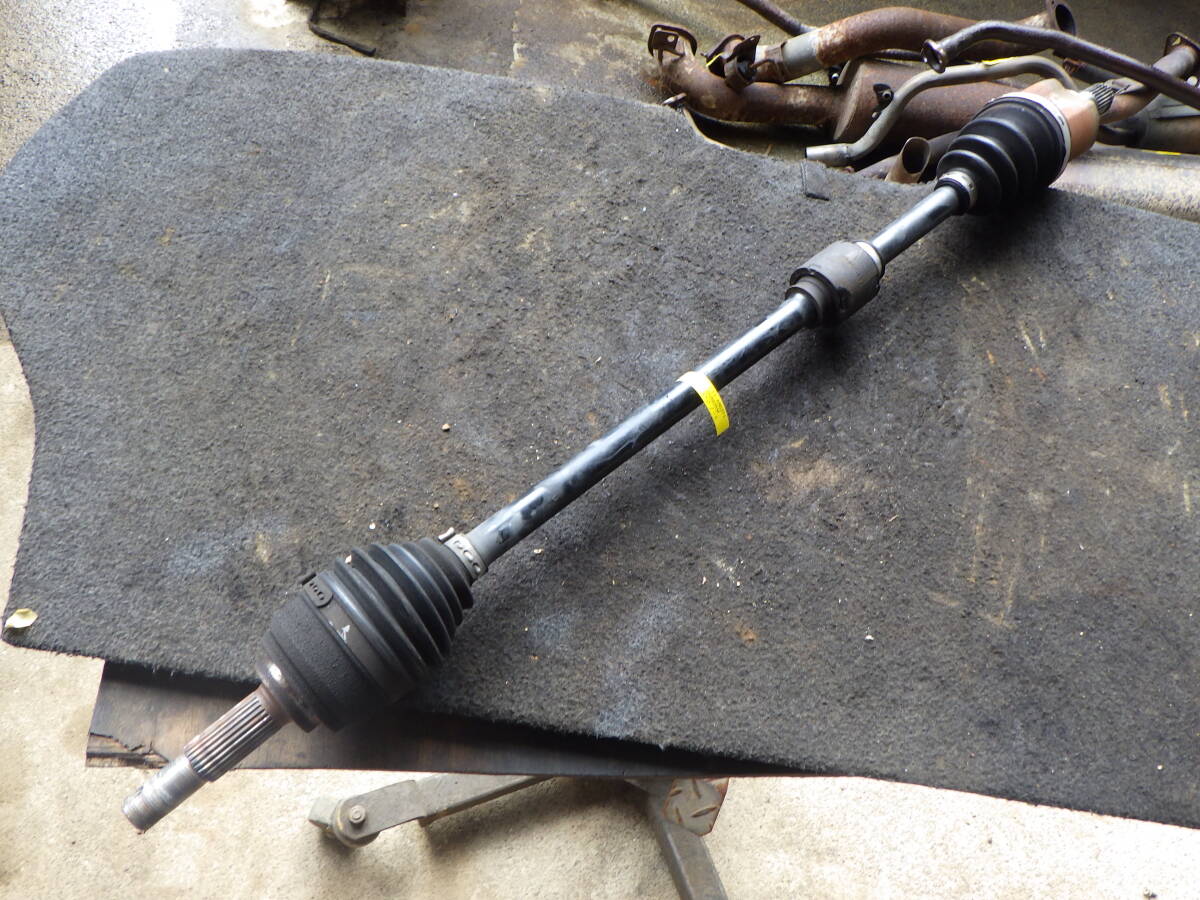 杉B2 即決! E11 ノート 右 ドライブシャフト拍卖