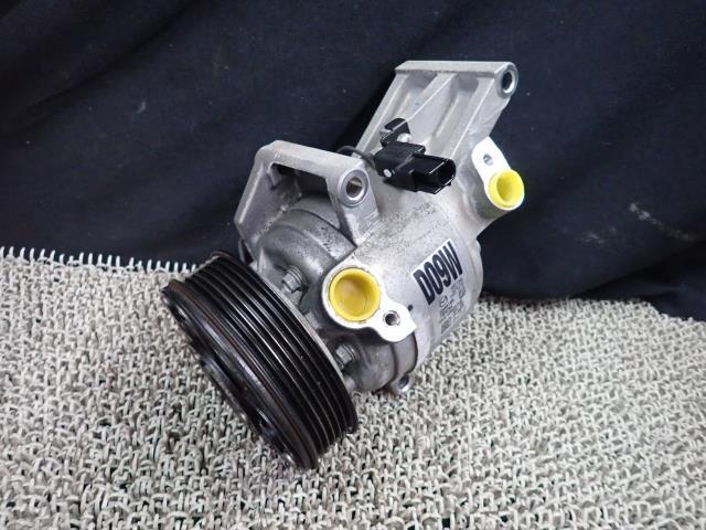 デミオ DBA-DJ3FS エアコンコンプレッサー 42M D09W-61-450拍卖