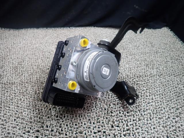 デミオ DBA-DJ3FS ABSアクチュエーター 42M D0Y1-43-7A0B拍卖