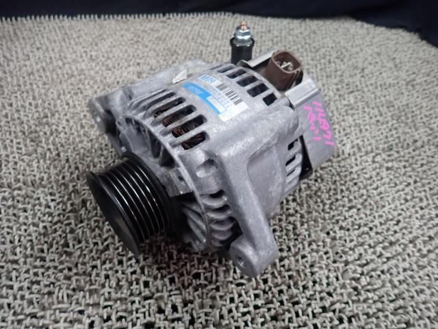 パッソ DBA-KGC35 オルタネーター S28 27060-B1101拍卖