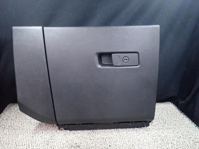 ジープ レネゲード 3BA-BU13 グローブBOX 296 735606505拍卖