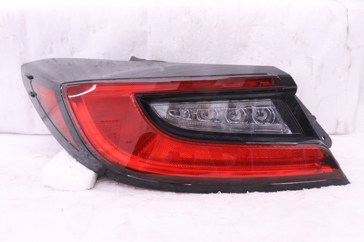 56-1766★美品 LED ZN8 GR86★左テールライト ICHIKOH D258 打刻:MA ユニット 純正 ZD8 BRZ★トヨタ (RO)拍卖